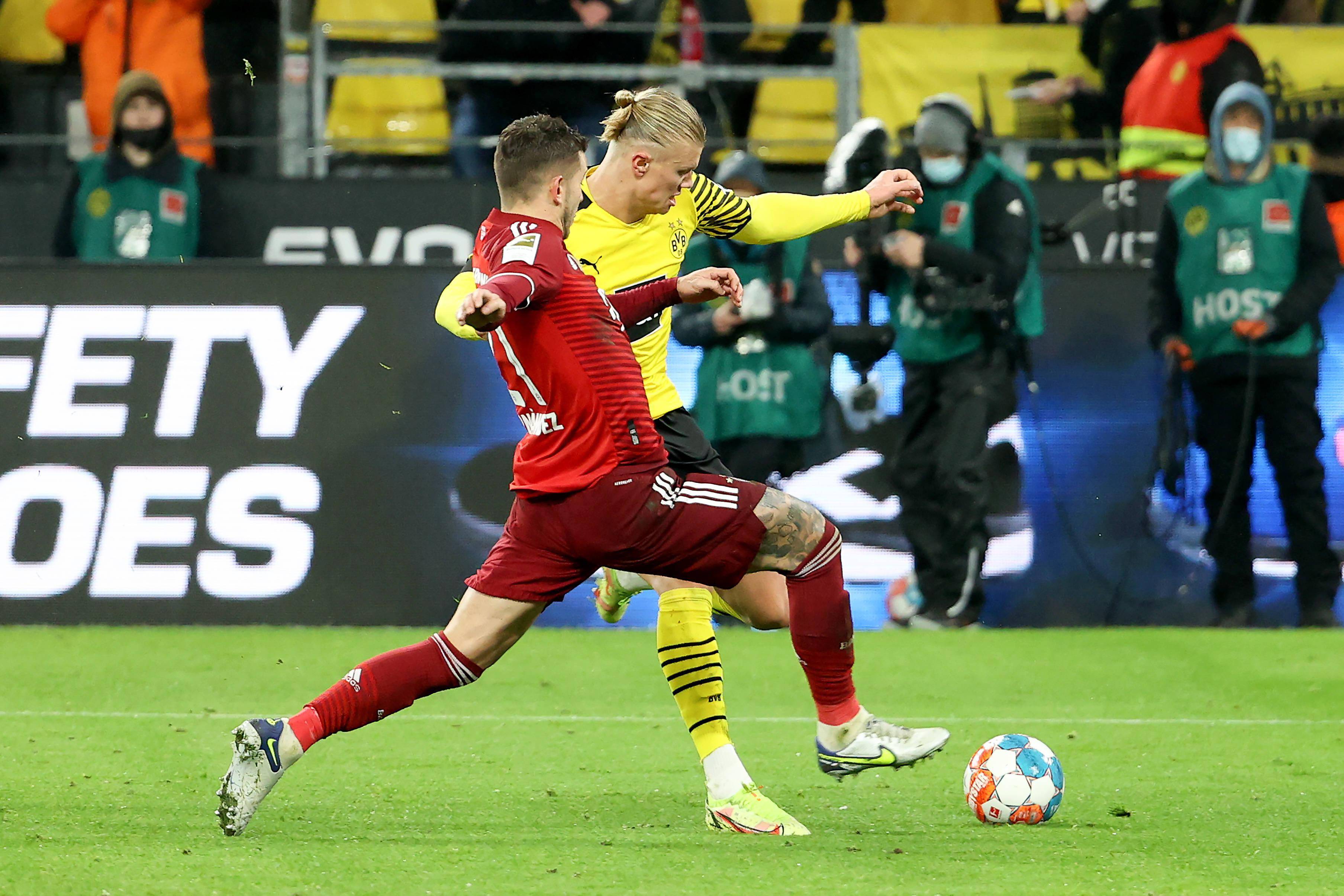 江南体育官网-离谱！洛杉矶湖人清晨战术微调科维托娃新星大胜表现惊艳，哈兰德在拜仁比赛中出色防守的简单介绍